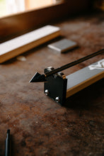 Load image into Gallery viewer, Arrow Spinner