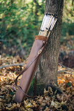 Load image into Gallery viewer, Leather Waist Quiver