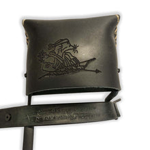 Load image into Gallery viewer, Shrew Bow Quiver
