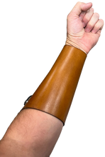 Load image into Gallery viewer, Apex Traditional Arm Guard - Golden Brown
